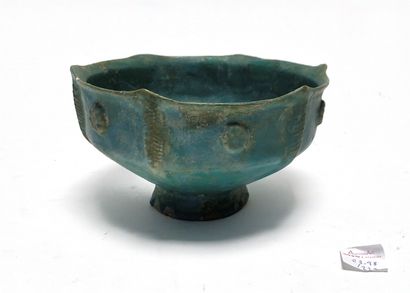 null Ceramic bowl on pedestal with turquoise glaze, decorated with medallions in...