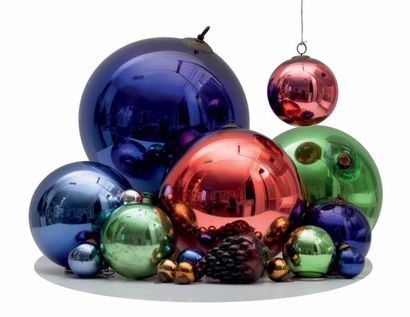 null Seize boules de Noël ou de jardin d'hiver

en verre multicolore.

XIXe-XXe ...