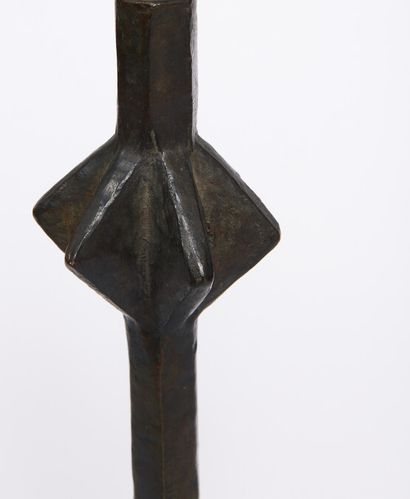 Alberto GIACOMETTI Alberto GIACOMETTI (1901-1966)

POSITION LAMP, "Star" model

Antique...