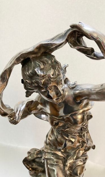 null Jean-Baptiste GERMAIN (D'Après)

IMPORTANTE SCULPTURE en bronze argenté figurant...
