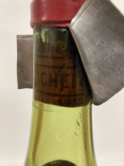 null 1 Bottle RICHEBOURG (Grand Cru) 1970 Domaine de la Romanée-Conti (4,6 cm; e.t.a...
