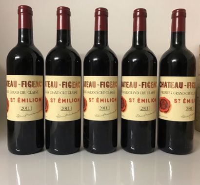 null 5 bouteilles de Château FIGEAC 1er GCC 2011 Saint-Emilion