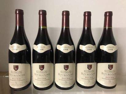 null 5 bouteilles de Bourgognes "les Grands Charmaux" 1998 Domaine Roux Pére & Fils...