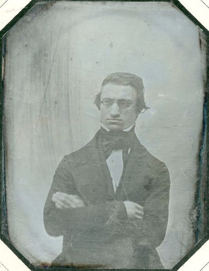 null *[DAGUERREOTYPE]

ALPHONSE PLUMIER (1819-1877)

Portrait de studio d'un jeune...
