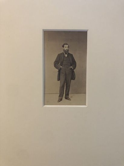 null *[PORTRAIT]

LOUISE LAFFON (Photographie Lord Byron) (1828-1885)

Un gentleman,...