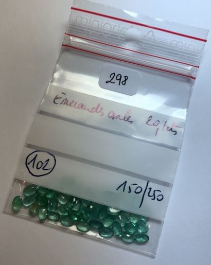 null * EMERAUDES OVALES 20,1 cts