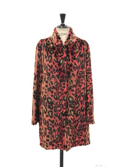 null Manteau rouge au motif léopard en polyester, de la marque SCHIMMEL

Taille 42

100%...