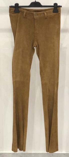 null Pantalon Camel en cuir de chèvre, de la marque SCHIMMEL

Taille 36

100% cuir...