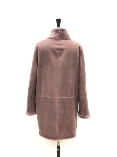 null Long manteau lilas réversible avec d'un côté une peau souple en agneau et de...