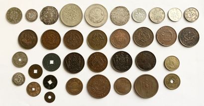 CHINE

Ensemble de 35 monnaies du XIXème...