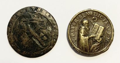 null VATICAN

Médaille religieuse

A/ Sanctus Bernardus AB

R/ S Pater Benedicte...
