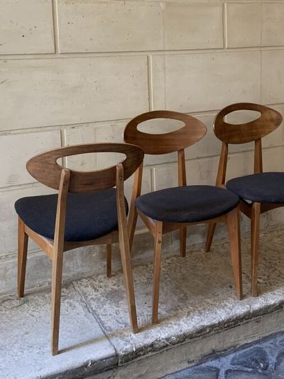 null ROGER LANDAULT (1919-1983) - SANTOU Editeur
SUITE DE TROIS PETITES CHAISES A...