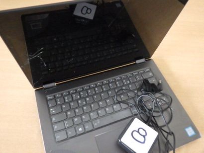 null 1 ordinateur portable LENOVO YOGA 520, Core I5, clavier "azerty", avec chargeur,...