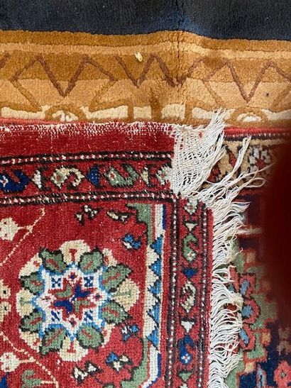 null TAPIS SAMARCANDE (chaîne et trame en coton, velours en laine)
Turkestan oriental,...