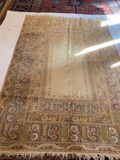 null TAPIS PANDERMA (chaîne, trame et velours en laine)
Ouest de la Turquie, vers...