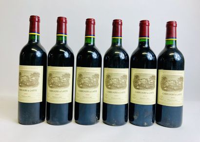 null 6 Bouteilles CARRUADES DE LAFITE 2001 Pauillac (étiquettes légèrement marquées...