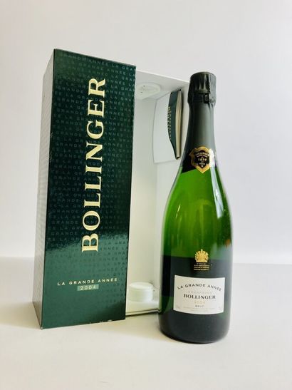 null 1 Bouteille CHAMPAGNE LA GRANDE ANNEE 2004 Bollinger (Etui légèrement abîmé)...