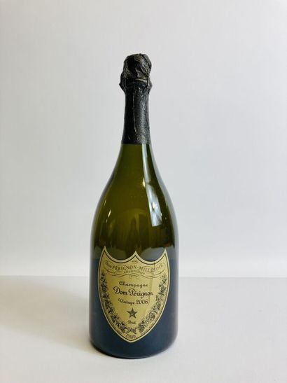 null 1 Bouteille CHAMPAGNE DOM PERIGNON 2006 Moët et Chandon (pli étiquette)