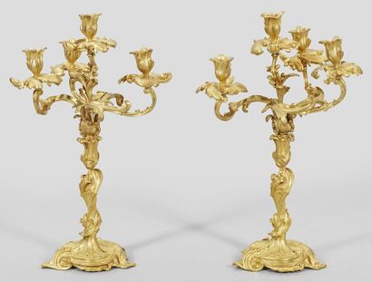 Paar große Prunk-Girandolen 4 vantaux ; bronze, doré. Arbre torsadé de conception... Gazette Drouot
