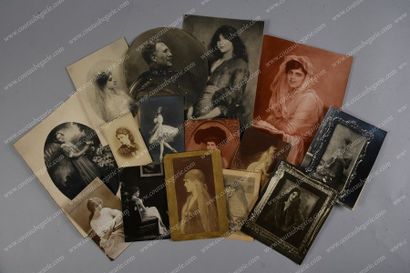 MATAWOWSKA Jadwiga (1874-1963). 
Ensemble de 23 documents, coupures de presse, photographies...