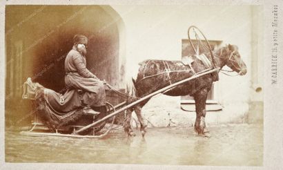null RUSSIE IMPÉRIAL - PETITS METIERS.
Album contenant 47 photographies anciennes...
