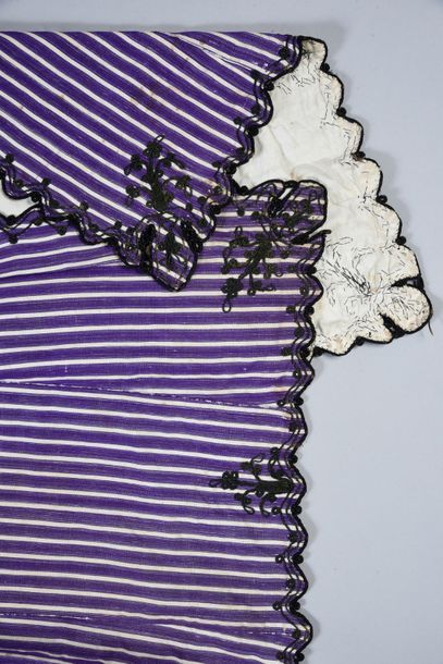 null Caftan, Turkey, late 19th-early 20th century, purple and white striped towers...