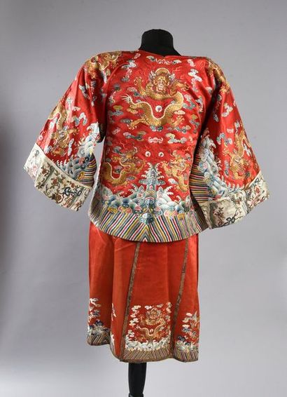 null Ensemble pour fillette, Chine, première moitié du XXe siècle, veste et jupe...