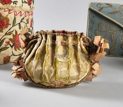 null Purse, XVIIth century, purse made of silk and metallic threaded lampas; the...