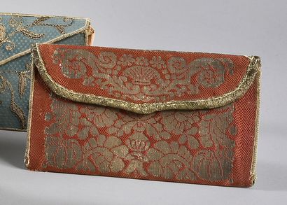 null Flap clutch bag, Louis XIV period, woven with rust silk and silver spun silk...