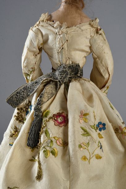 null Fashion doll or doll for children's games, end of the 18th century, bust and...