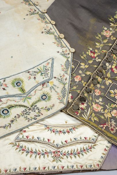 null Beautiful set of three embroidered waistcoat fronts, Louis XVI period, satin...