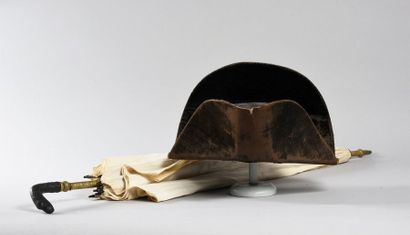 null Tricorn, end of the 18th century, in black taupe velvet on a core of boiled...