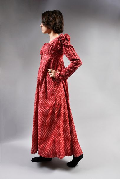 null Robe de jour, fin de l'époque Empire, robe taille haute en toile de coton imprimée...