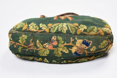 null Hunter's bag, second third of the XIXth century, tapestry on wool and polychrome...