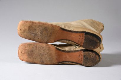 null Paire de bottines lacées, première moitié du XIXe siècle, bottines a bouts carrés,...