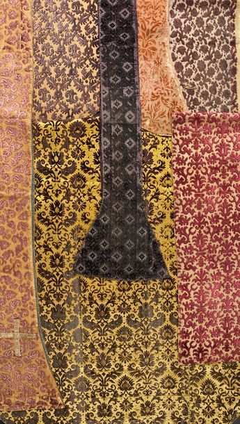 null A group of shaped velvets, mainly Italian, 16th and early 17th century, small...