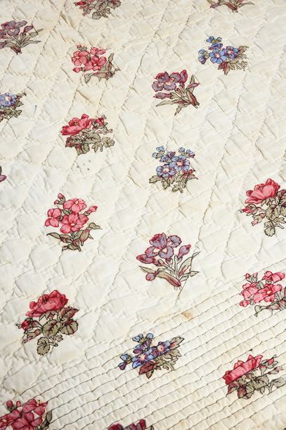 null Quilted and quilted printed canvas valve, end of the 18th century, top in polychrome...