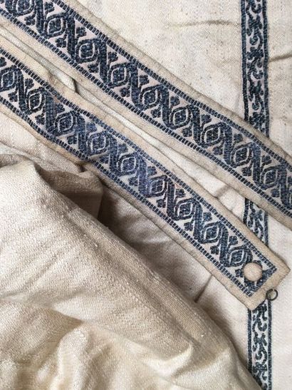 null Pair of curtains and tiebacks, in sand-coloured silk bourrette, Renaissance...