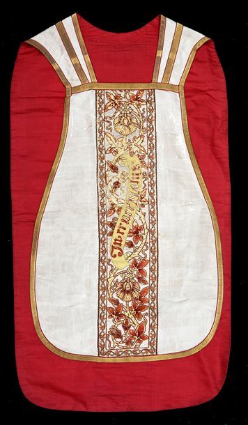 null Embroidered chasuble, circa 1900, wholesale from Tours moiré cream embroidered...