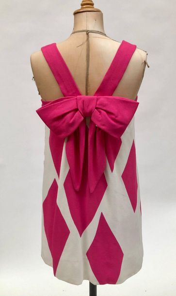 null JEAN PATOU collection boutique, robe en crêpe de soie blanc imprimé rose sur...