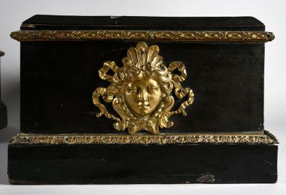 null Pair of rectangular inlaid marquetry bases, with a Boulle of foliated scrolls,...