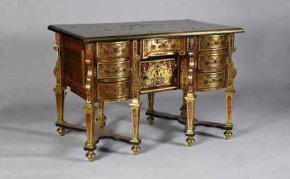 null Mazarin desk in inlaid brass Boulle type marquetry on a red-tinted tortoiseshell...