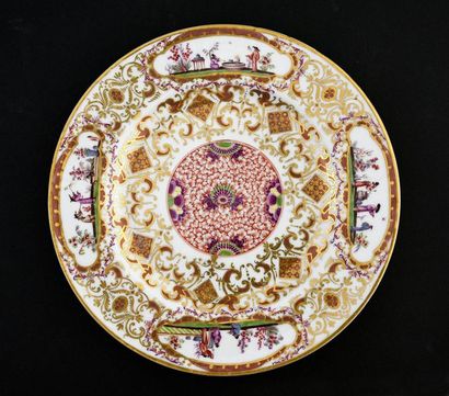 Assiette en porcelaine de Meissen du XVIIIe...