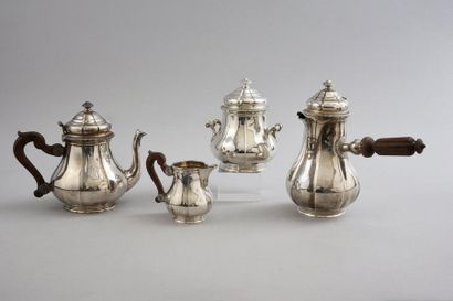 null BOIN -TABURET 925e silver tea service consisting of a teapot, a pourer, a sugar...