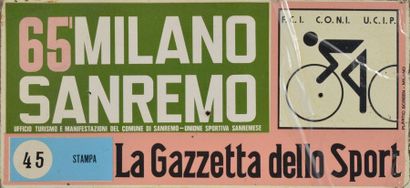 null Ensemble de 2 plaques véhicules pour le Milan-San Remo 1973 et 1974. Dimensions...