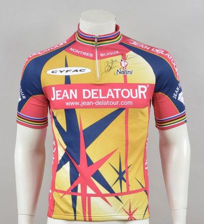 null Laurent Brochard. Jersey worn during the 2001 season with the Jean Delatour...