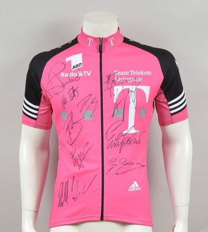 null Kevin Livingston. Jersey worn with the T.Mobile team on the 2002 Tour de France....