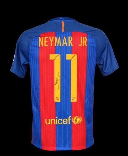 null Neymar JR. Maillot N°11 du FC Barcelone. Signature authentique du joueur dans...