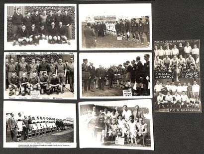 null Album d'environ 70 photos et cartes photos sur la Coupe de France entre 1930...