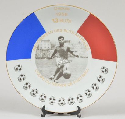 null Commemorative plate of Justo Fontaine, Recordman of goals scored at the World...
